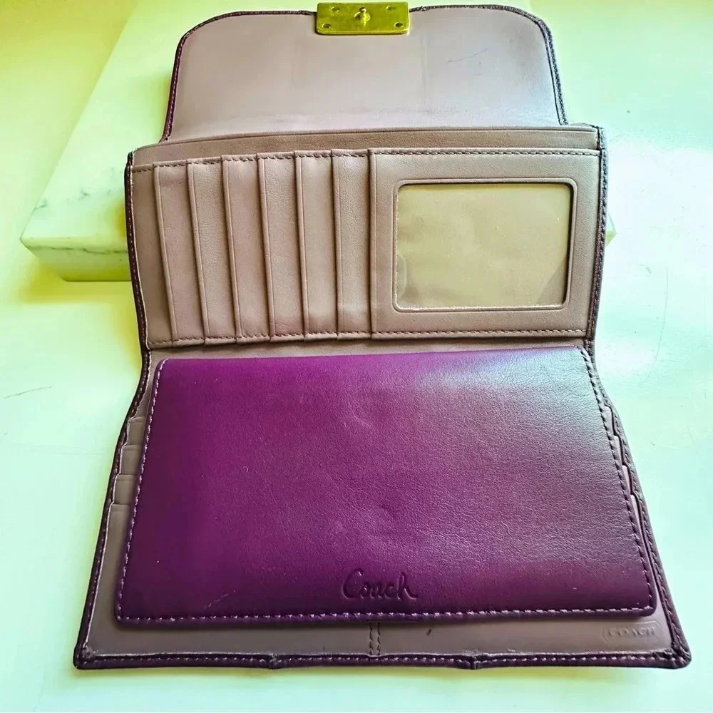 Coach Kristin Large Leather Checkbook Tri Fold Envelope Wallet